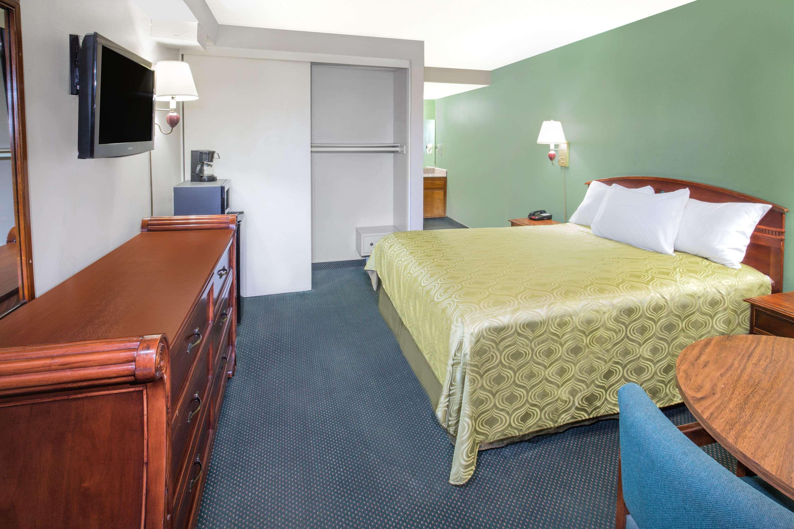 Days Inn By Wyndham Ontario Airport Εξωτερικό φωτογραφία