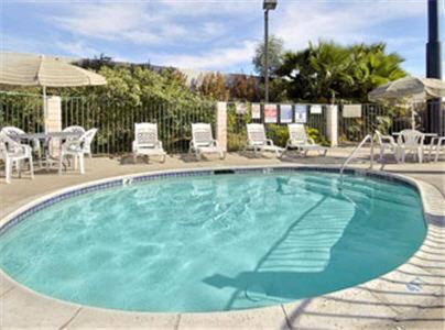 Days Inn By Wyndham Ontario Airport Ανέσεις φωτογραφία