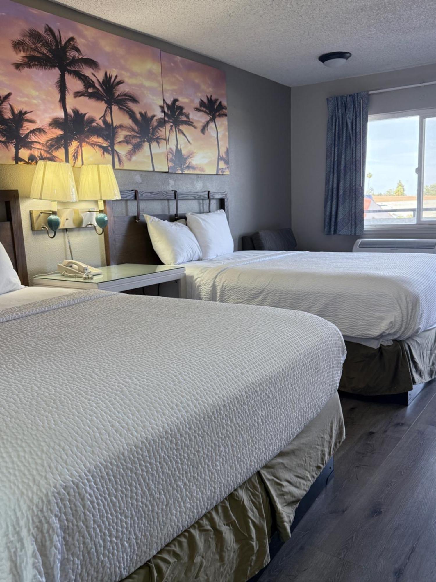 Days Inn By Wyndham Ontario Airport Εξωτερικό φωτογραφία