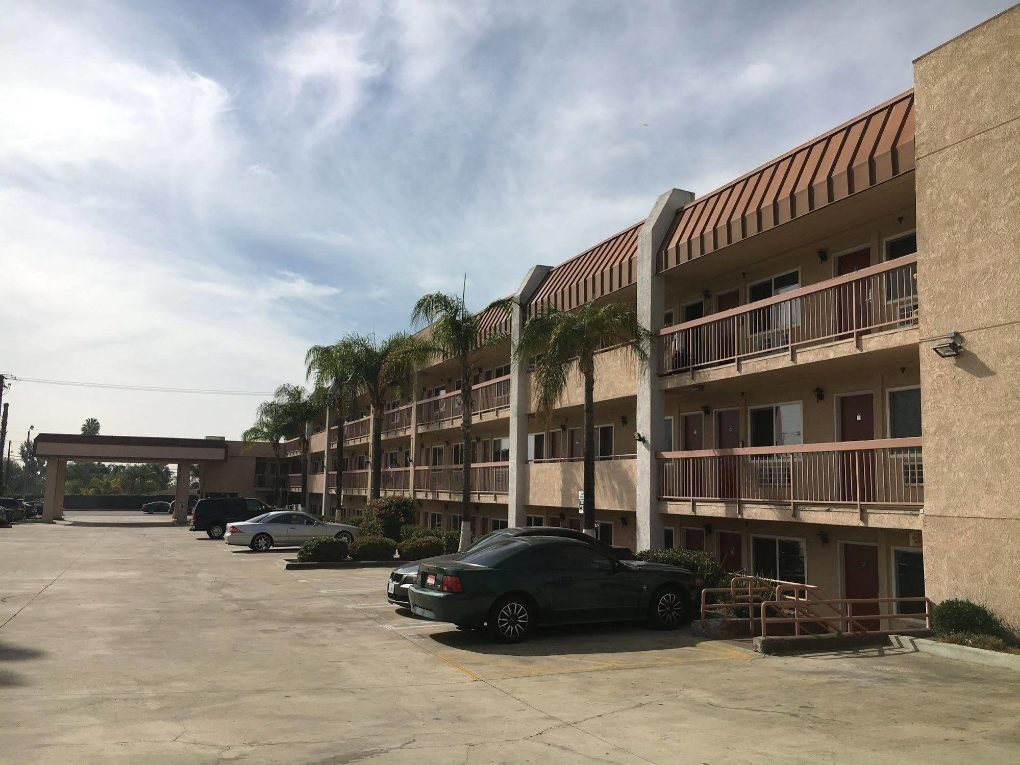 Days Inn By Wyndham Ontario Airport Εξωτερικό φωτογραφία