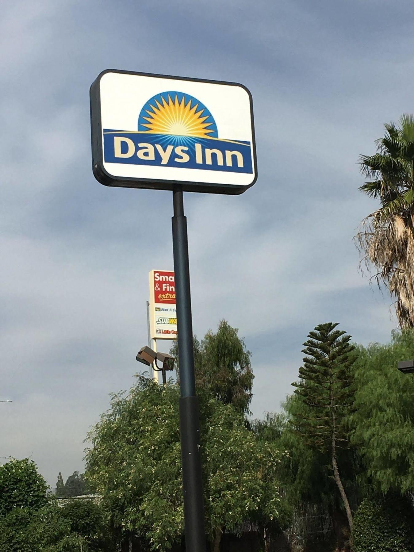 Days Inn By Wyndham Ontario Airport Εξωτερικό φωτογραφία