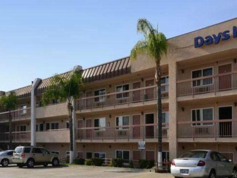 Days Inn By Wyndham Ontario Airport Εξωτερικό φωτογραφία